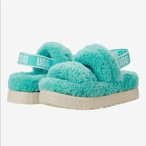 Ugg slipper slides size 9